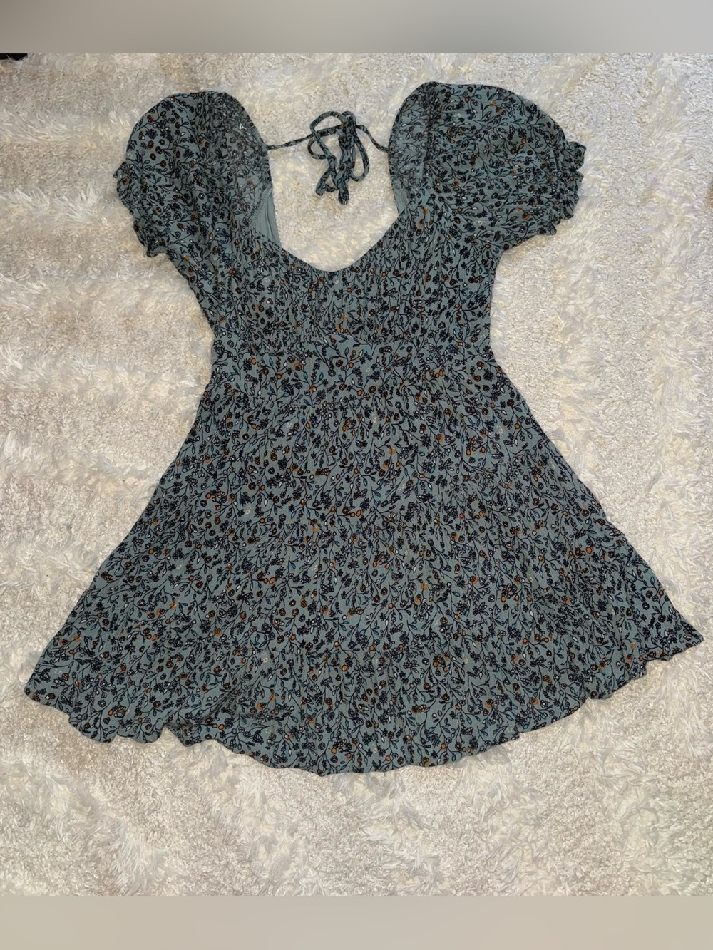 Blue Floral Smocked Puff-Sleeve Tunic